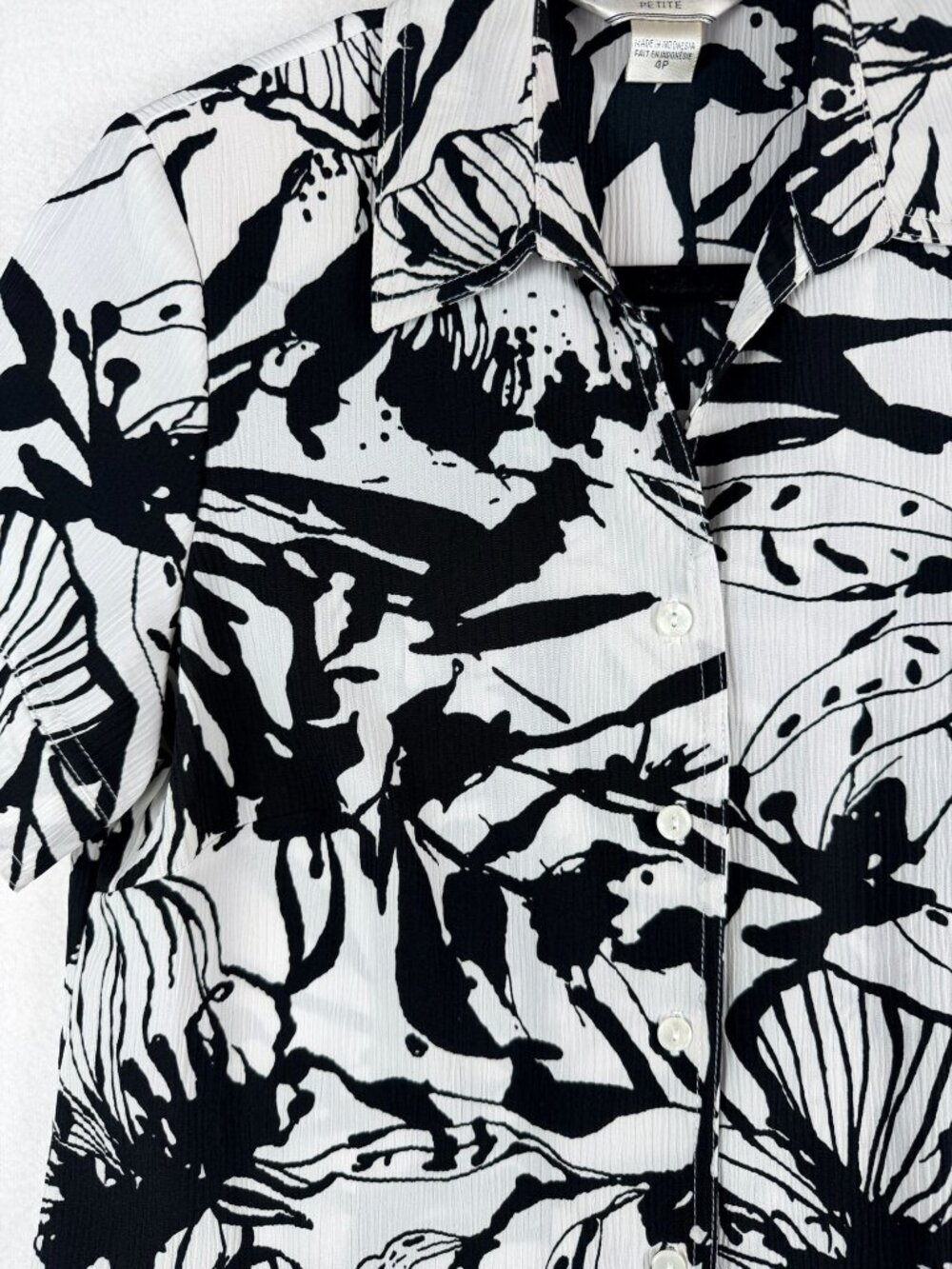 Allison Daley Womens Petite Floral Button-Up Shirt 4P Black & White Short Sleeve - Picture 12 of 14